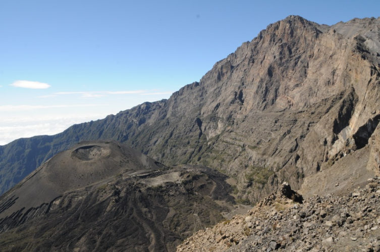 Mount Meru views, mount meru climb, mountain climbing in africa
