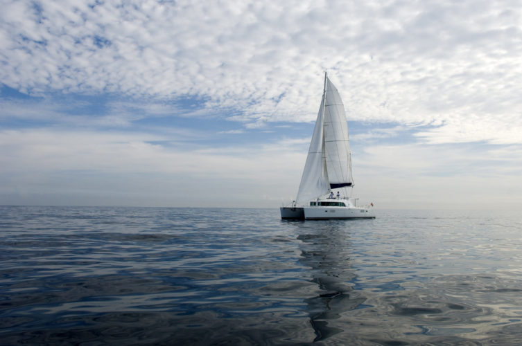 Luxury seychelles holiday honeymoon sailing, boating holidays in africa