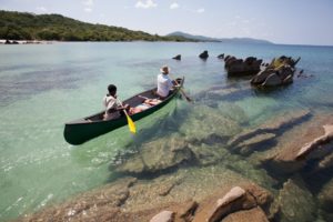 Malawi holidays canoeing