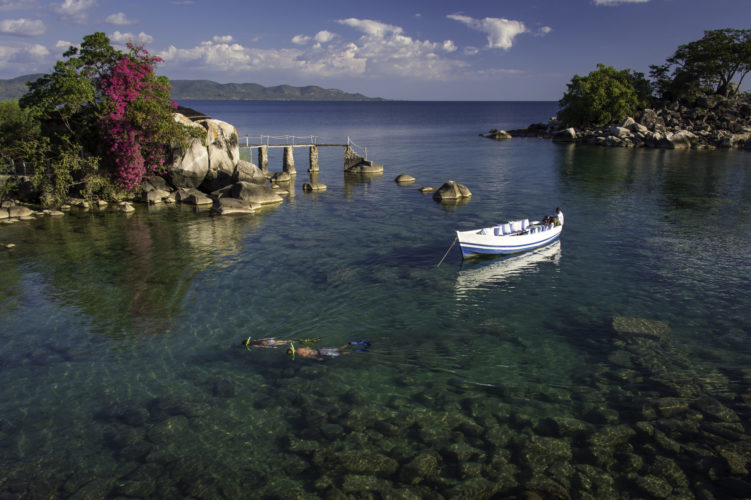 Malawi Holidays relaxing boating