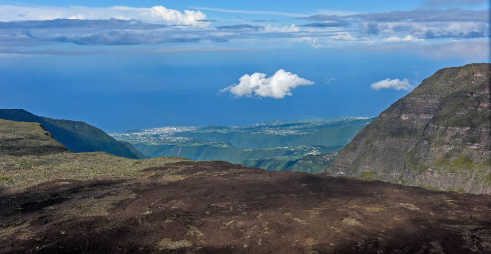 holiday in reunion island mountain view