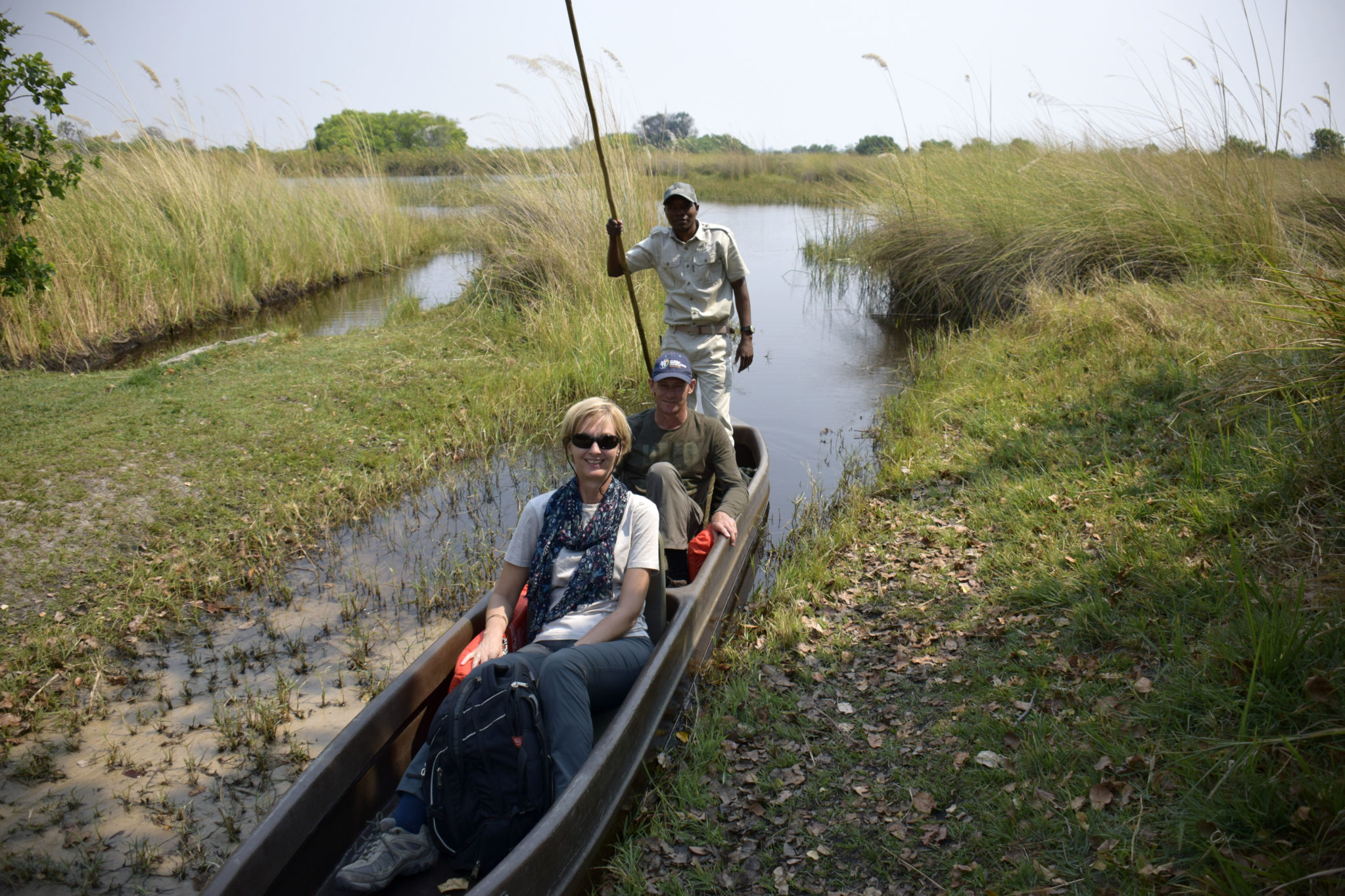 mokoro canoeing safari okavango delta