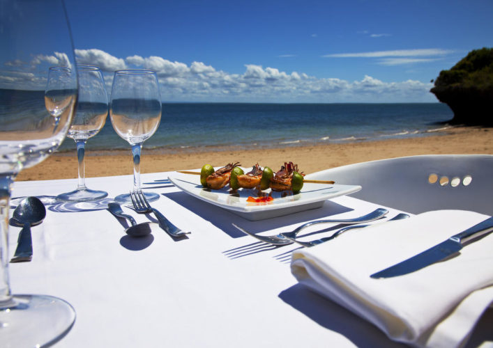 azura_quilalea-mozambique-beach-lunch