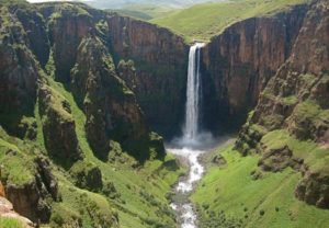 lesotho-waterfall-malecunyane
