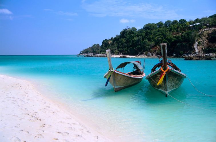 zanzibar-holiday-beach-africa-island