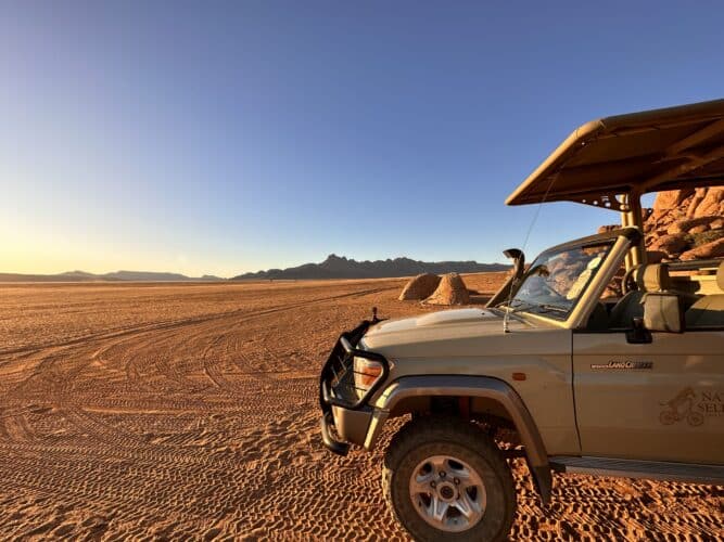 endless landscape namib rand desert namibia safari self drive 4x4 game drive